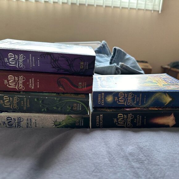 The Land of Stories Complete Set by Chris Colfer Books 1 to 6 Paperback GUC - Picture 2 of 10